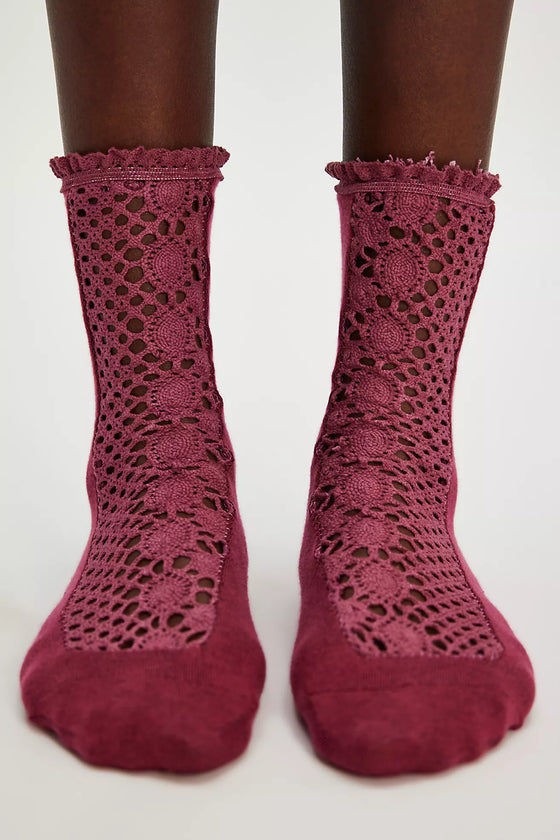 Rubies Crochet Socks